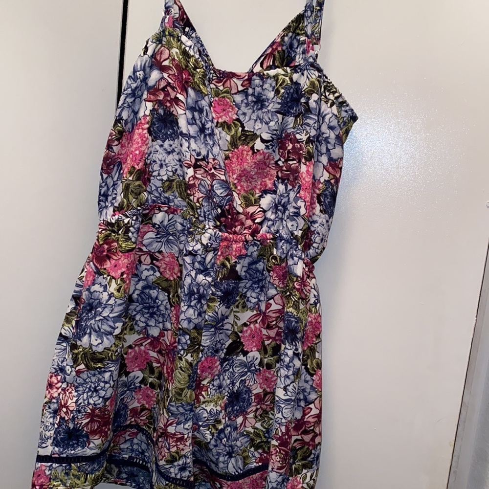 Romper - Picture 2 of 2